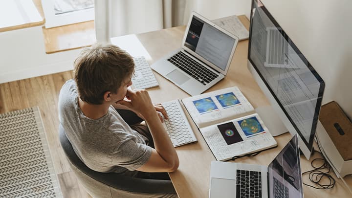 How to make money on the Internet as a student: what is the best choice